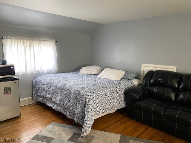 4614 College Road South Euclid, OH 44121 - Photo 19 of 34 Master bedroom