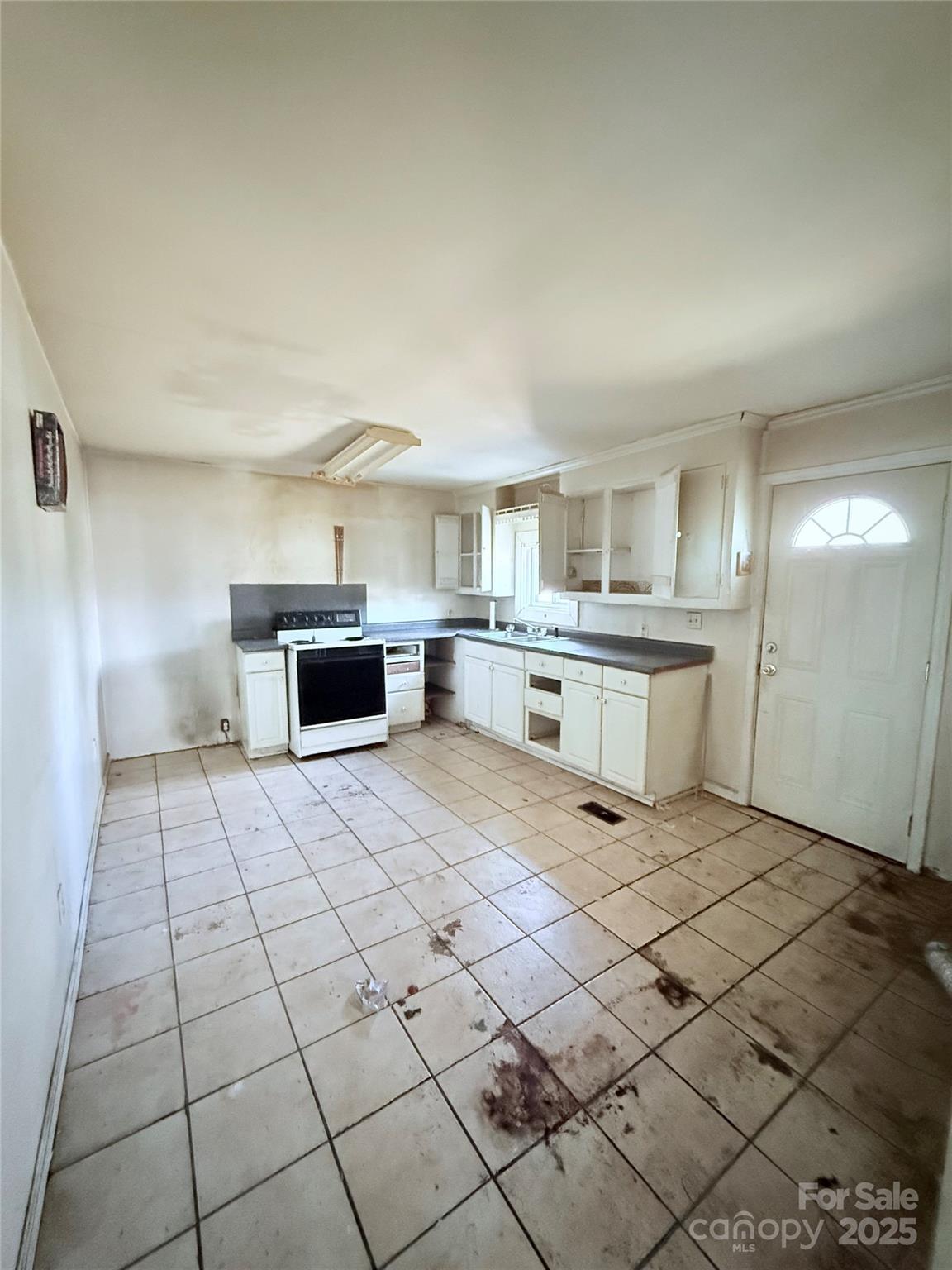 560 6th Street Chester, SC 29706 - Photo 6 of 13 Gallery Image 6