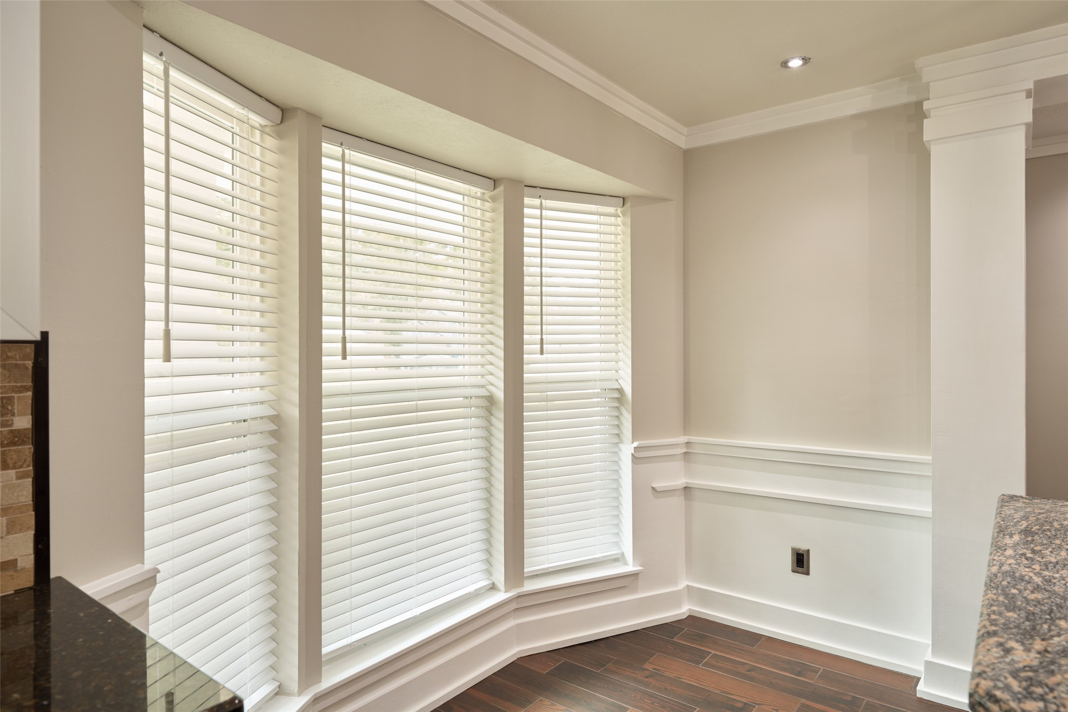 2115 Wickburn Drive Spring, TX 77386 - Photo 13 of 42 Gallery Image 13