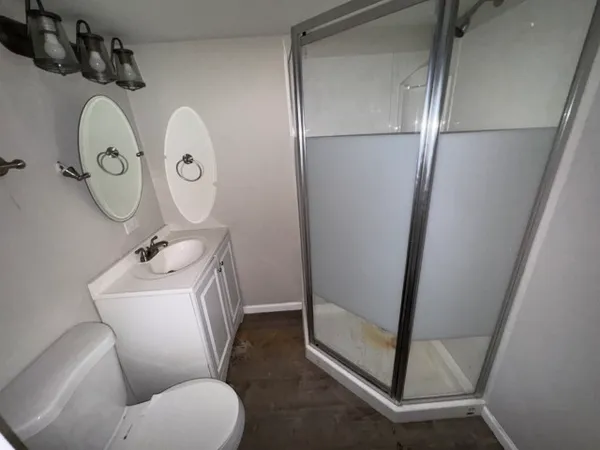 $389,900 | 908 Clinton Avenue, Oak Park, IL 60304