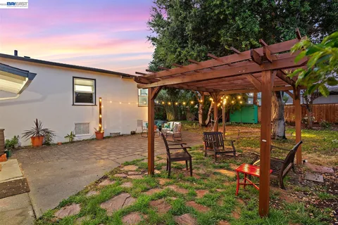 $799,000 | 2807 Downer Avenue, Richmond, CA 94804