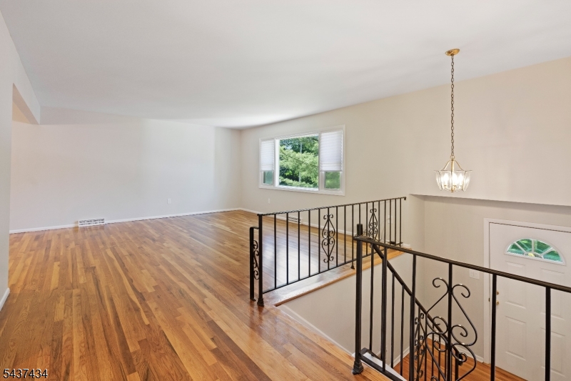 244 Malapardis Road Cedar Knolls, NJ 07927 - Photo 5 of 32