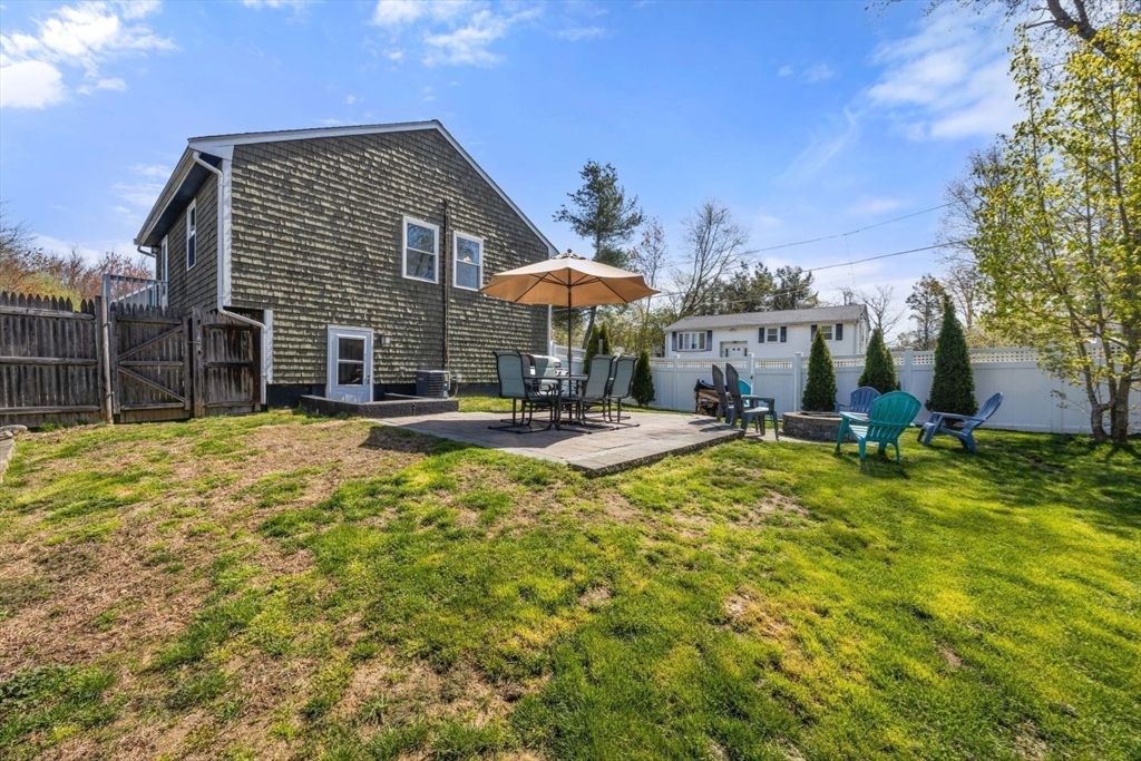 69 West Shore Road Holbrook, MA 02343 - Photo 21 of 27 Gallery Image 21