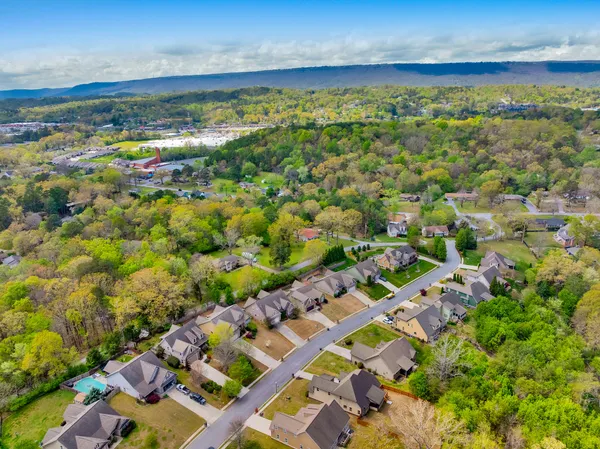 $532,000 | 1256 Dreamcatcher Way, Hixson, TN 37343
