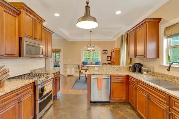 $532,000 | 1256 Dreamcatcher Way, Hixson, TN 37343