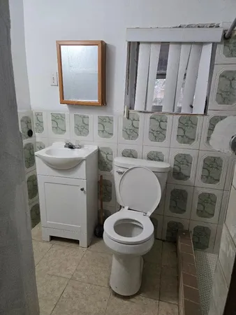 $2,800 | 1020 Northwest 147th Street, Miami, FL 33168