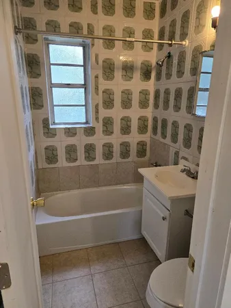 $2,800 | 1020 Northwest 147th Street, Miami, FL 33168