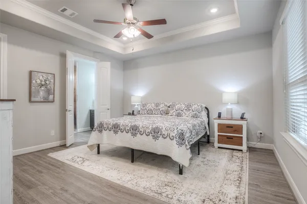 $411,700 | 5757 Lakeside Villas Court, Conroe, TX 77304