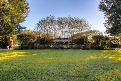 $411,700 | 5757 Lakeside Villas Court, Conroe, TX 77304