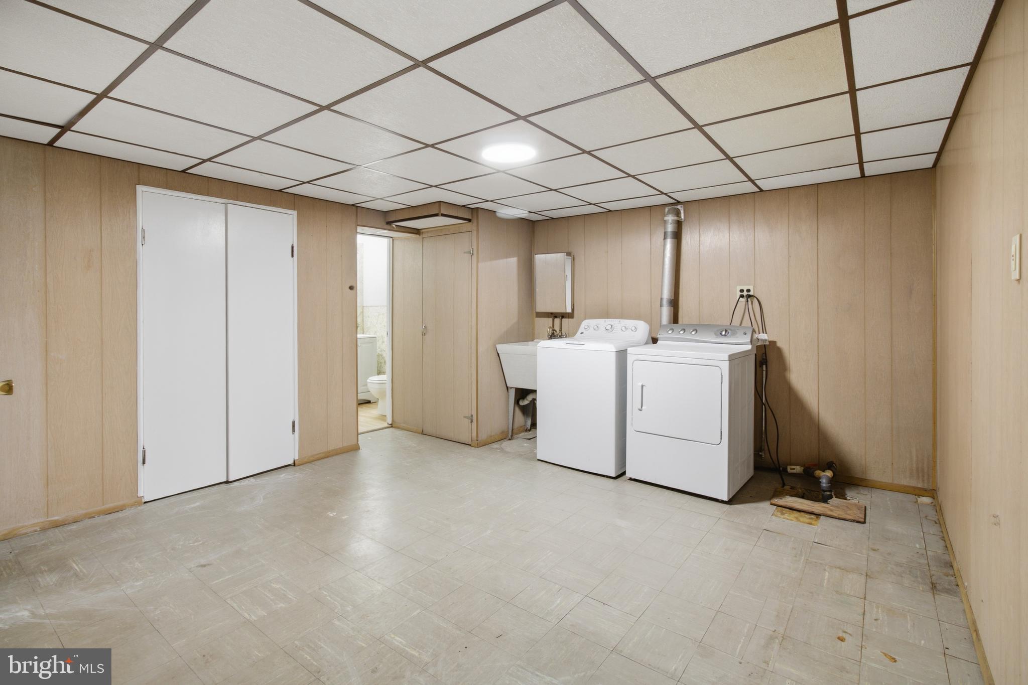 8302 Berkfield Road Baltimore, MD 21237 - Photo 39 of 47