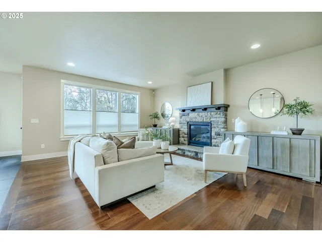 $929,000 | 1930 Sterling Park Place, Eugene, OR 97408