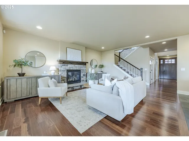 $929,000 | 1930 Sterling Park Place, Eugene, OR 97408