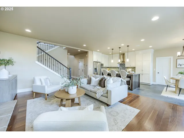 $929,000 | 1930 Sterling Park Place, Eugene, OR 97408