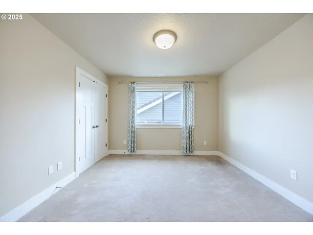 $929,000 | 1930 Sterling Park Place, Eugene, OR 97408