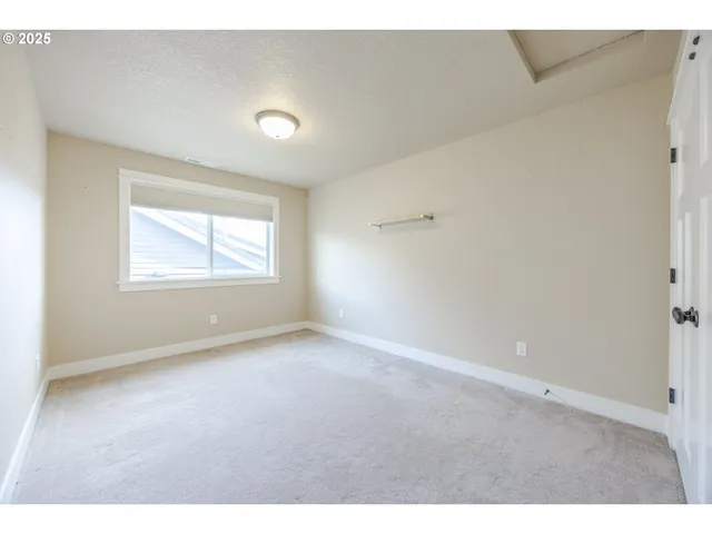 $929,000 | 1930 Sterling Park Place, Eugene, OR 97408