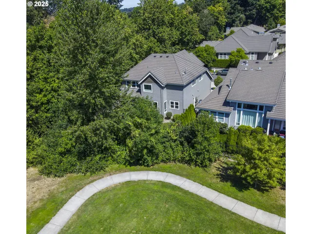 $929,000 | 1930 Sterling Park Place, Eugene, OR 97408