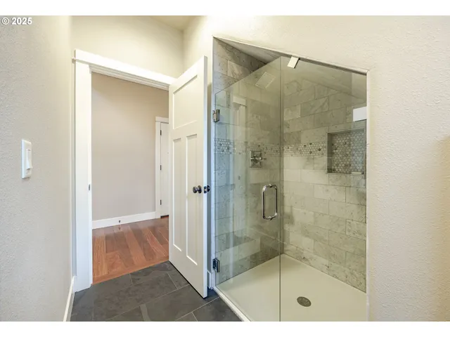 $929,000 | 1930 Sterling Park Place, Eugene, OR 97408