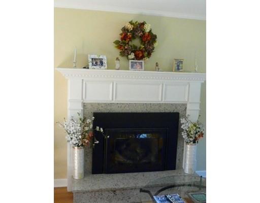 2 Pilgrim Road Chelmsford, MA 01824 - Photo 7 of 22 Gallery Image 7