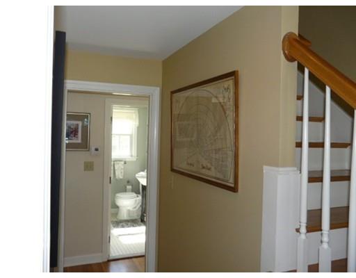 2 Pilgrim Road Chelmsford, MA 01824 - Photo 10 of 22 Gallery Image 10