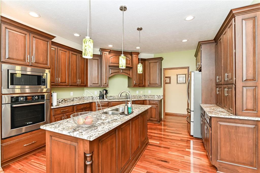 2023 Berry Road Greenwood, IN 46143 - Photo 16 of 48 Gallery Image 16