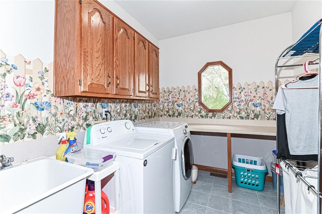 2023 Berry Road Greenwood, IN 46143 - Photo 27 of 48 Gallery Image 27