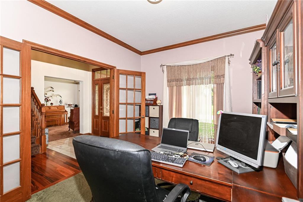 2023 Berry Road Greenwood, IN 46143 - Photo 8 of 48 Gallery Image 8