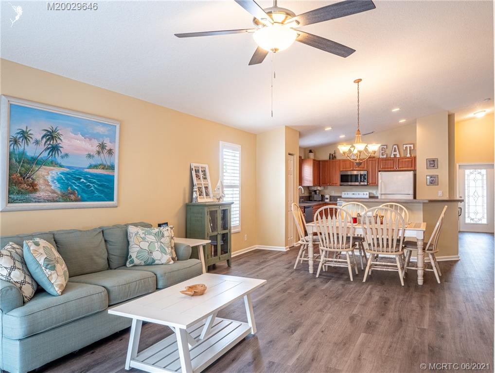 8902 Southwest Caprice Circle Stuart, FL 34997 - Photo 9 of 30 Gallery Image 9