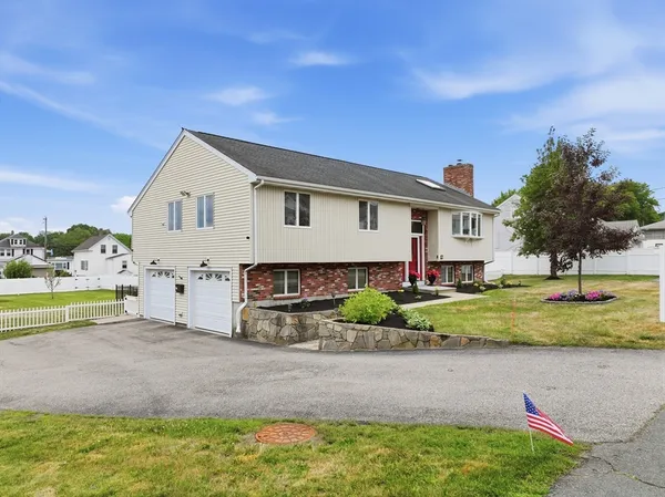$659,000 | 12 Lawrence Street, Milford, MA 01757