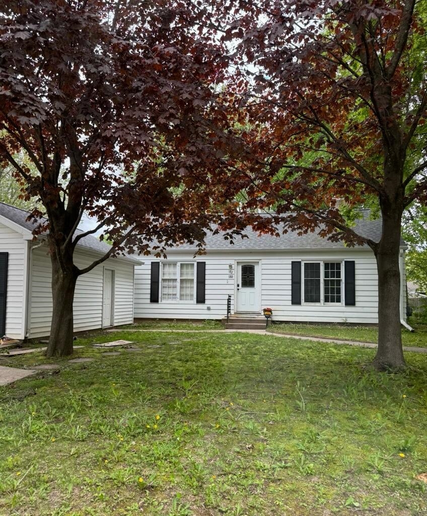 182 North Clinton Avenue Clintonville, WI 54929 - Photo 1 of 1