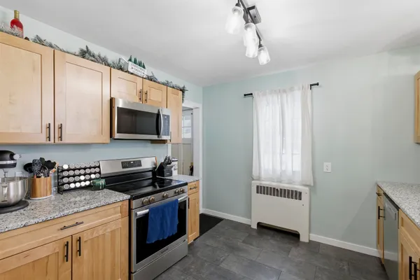 $199,000 | 182 North Clinton Avenue, Clintonville, WI 54929