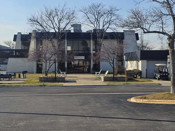$245,000 | 9078 West Heathwood Drive, Unit 1M, Niles, IL 60714