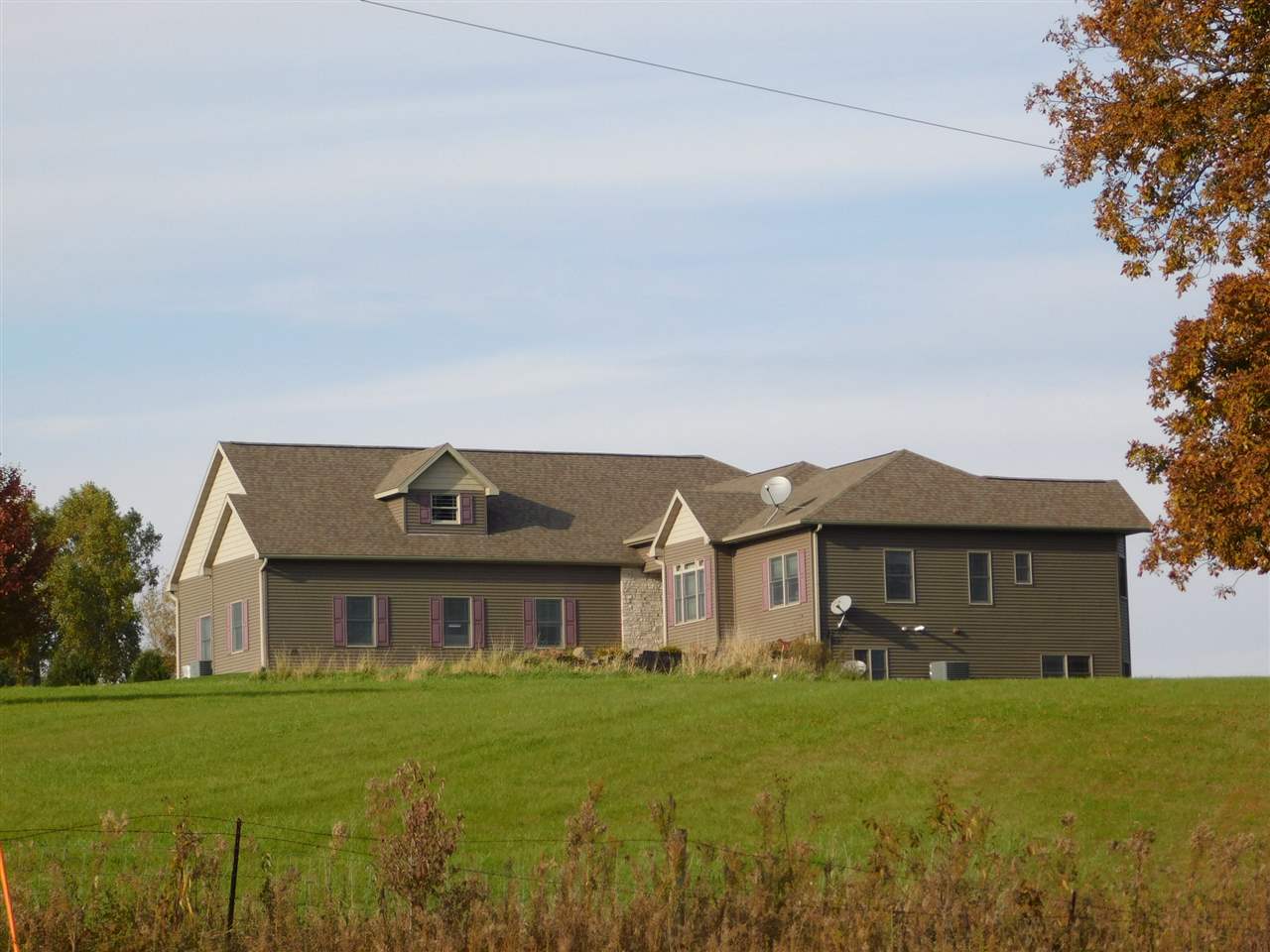 995 Cedar Valley Road Tipton, IA 52772 - Photo 5 of 21 Gallery Image 5