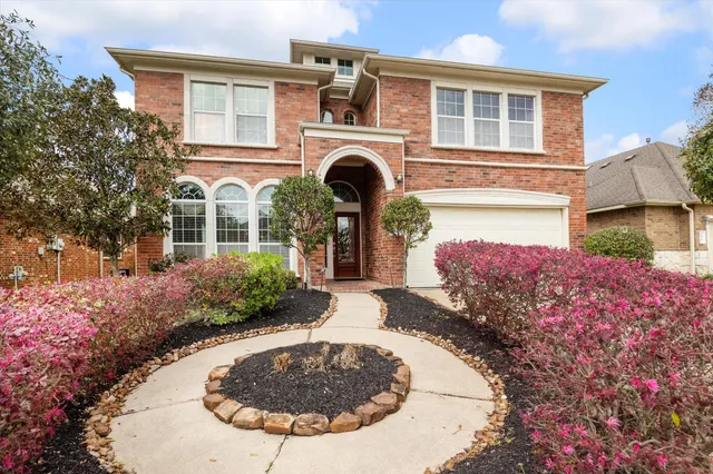 $3,500 | 2088 Silverthorn Lane, Kemah, TX 77565