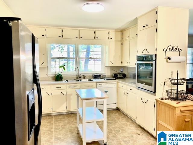 140 Kenilworth Road Bessemer, AL 35023 - Photo 10 of 24