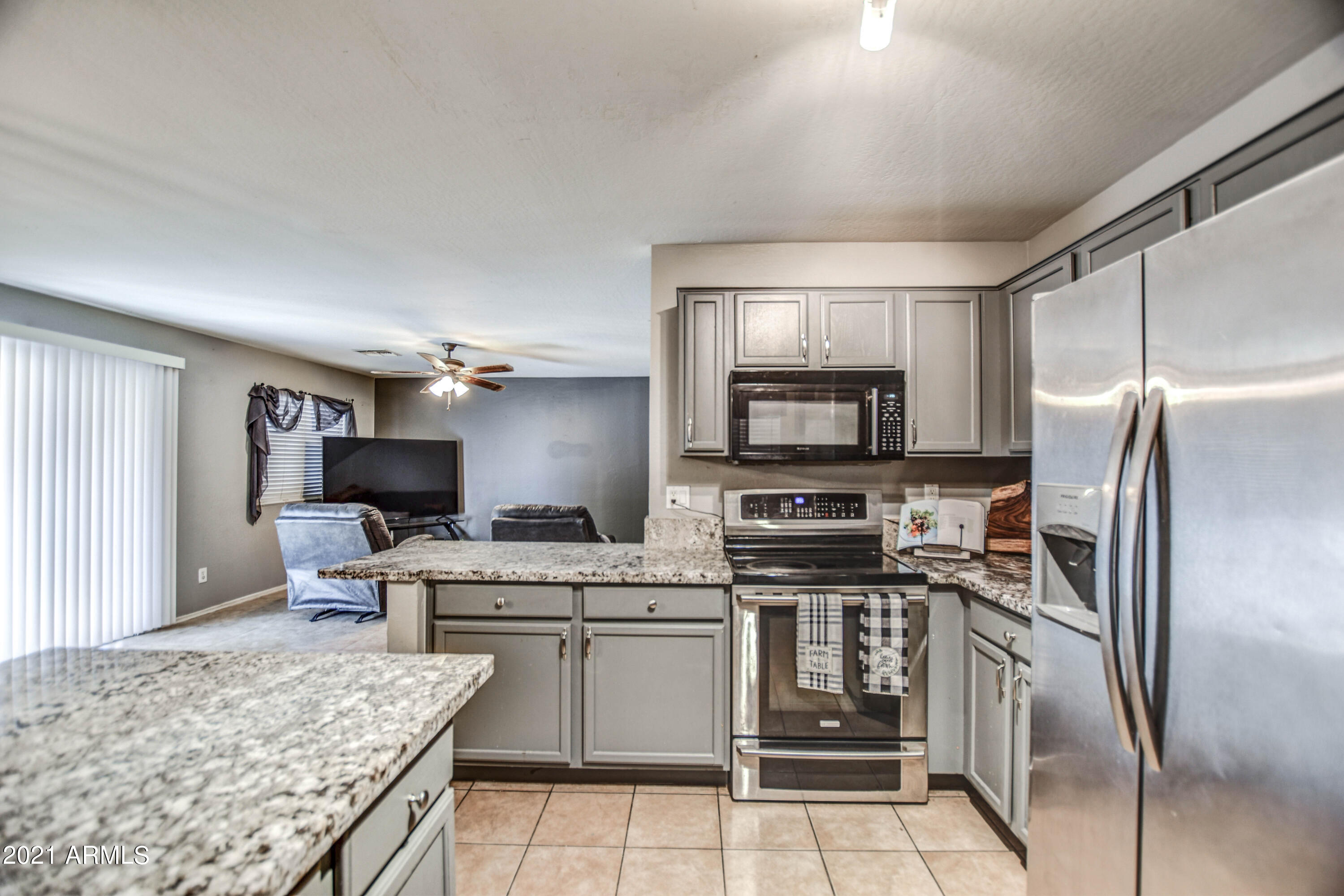8609 West Cordes Road Tolleson, AZ 85353 - Photo 14 of 23 Kitchen 8