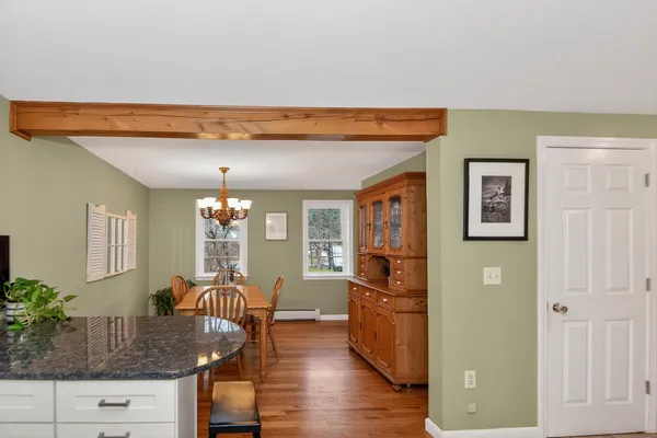 $585,000 | 2 Joslin Road, Amherst, NH 03031
