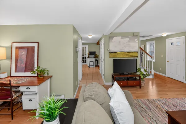 $585,000 | 2 Joslin Road, Amherst, NH 03031