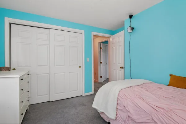 $585,000 | 2 Joslin Road, Amherst, NH 03031