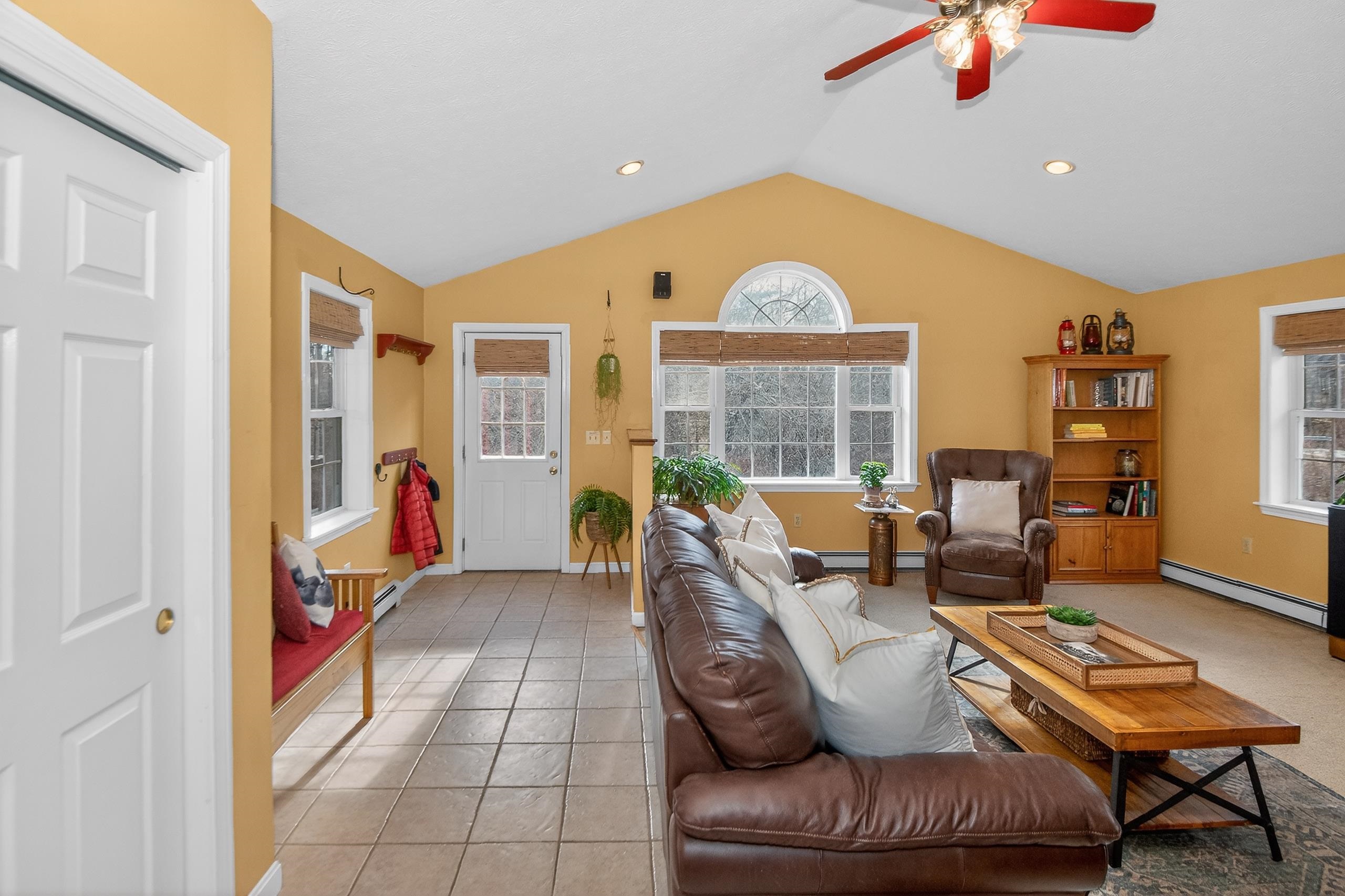 2 Joslin Road Amherst, NH 03031 - Photo 7 of 44