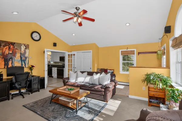 $585,000 | 2 Joslin Road, Amherst, NH 03031