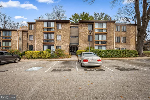 $192,000 | 10564 Twin Rivers Road, Unit B1, Columbia, MD 21044