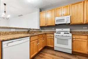 $2,500 | 732 Woodewind Drive, Unit 732, Naperville, IL 60563