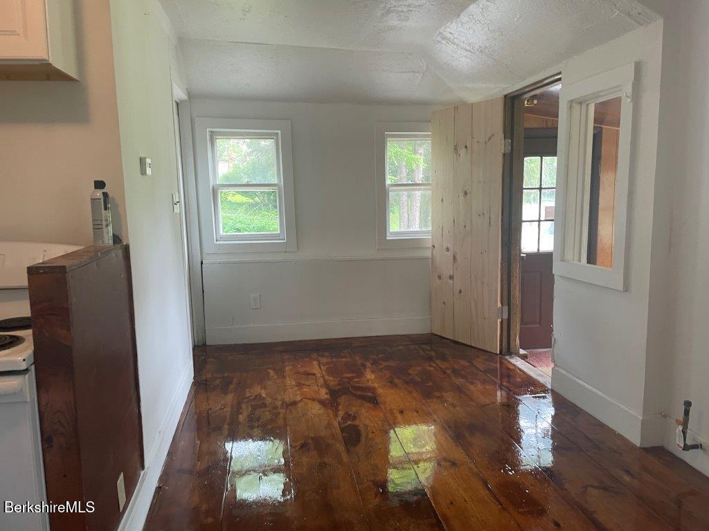 21 Woodleigh Road Pittsfield, MA 01201 - Photo 4 of 27 20260623_192218036_iOS