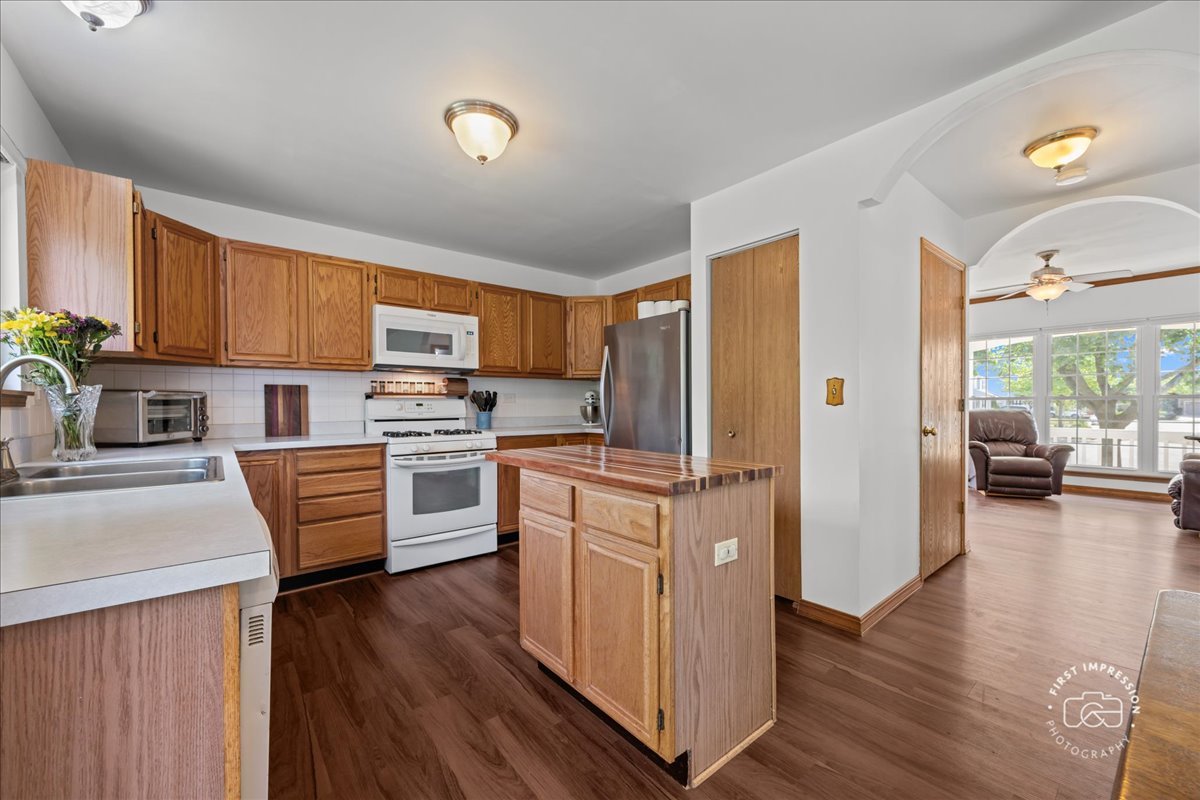 5 Ridge Court South Elgin, IL 60177 - Photo 5 of 21
