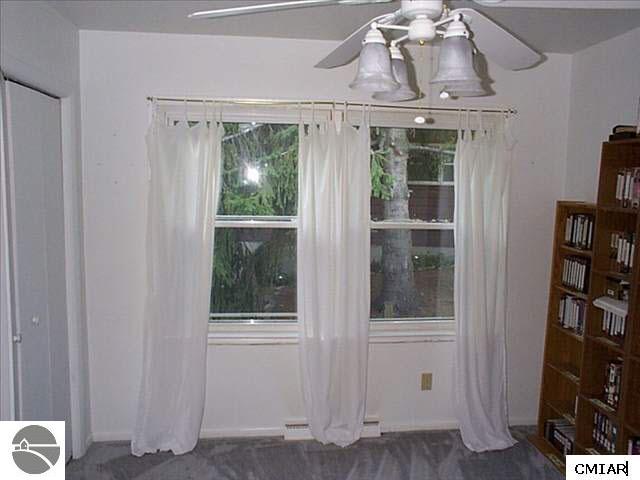 905 Falkirk Road Alma, MI 48801 - Photo 6 of 9 1771214-5.JPG