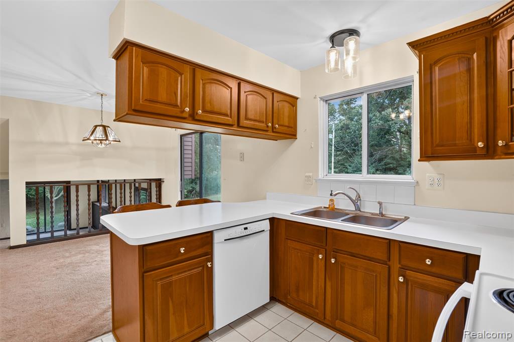 16955 English Road Manchester, MI 48158 - Photo 10 of 37 Gallery Image 10