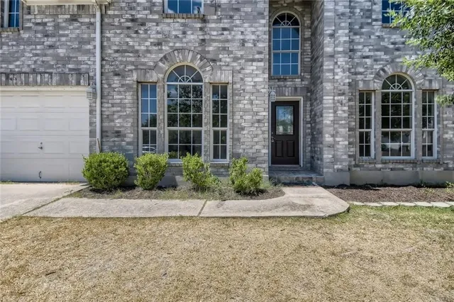 $2,100 | 1420 Quicksilver Circle, Round Rock, TX 78665