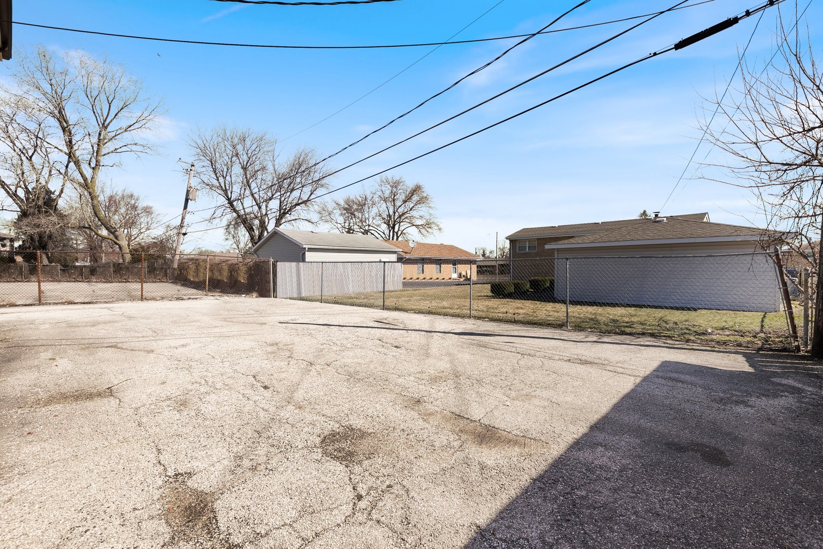 7653 Roberts Road, Unit 1E Bridgeview, IL 60455 - Photo 20 of 24