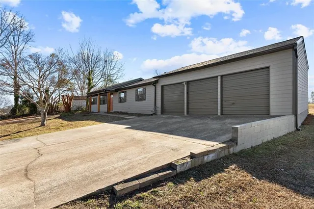 $289,900 | 747 Briarwood Road Southwest, Conyers, GA 30094