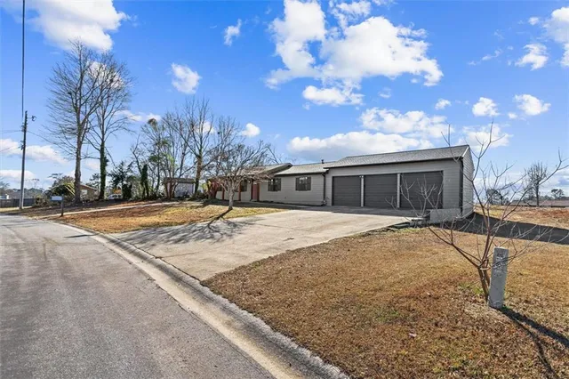 $289,900 | 747 Briarwood Road Southwest, Conyers, GA 30094